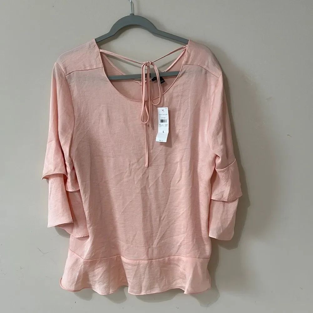 NWT Ann Taylor Peachy pink Silky Top
